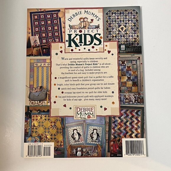 Four Vintage Debbie Mumm Quilting Books - Picture 7 of 9